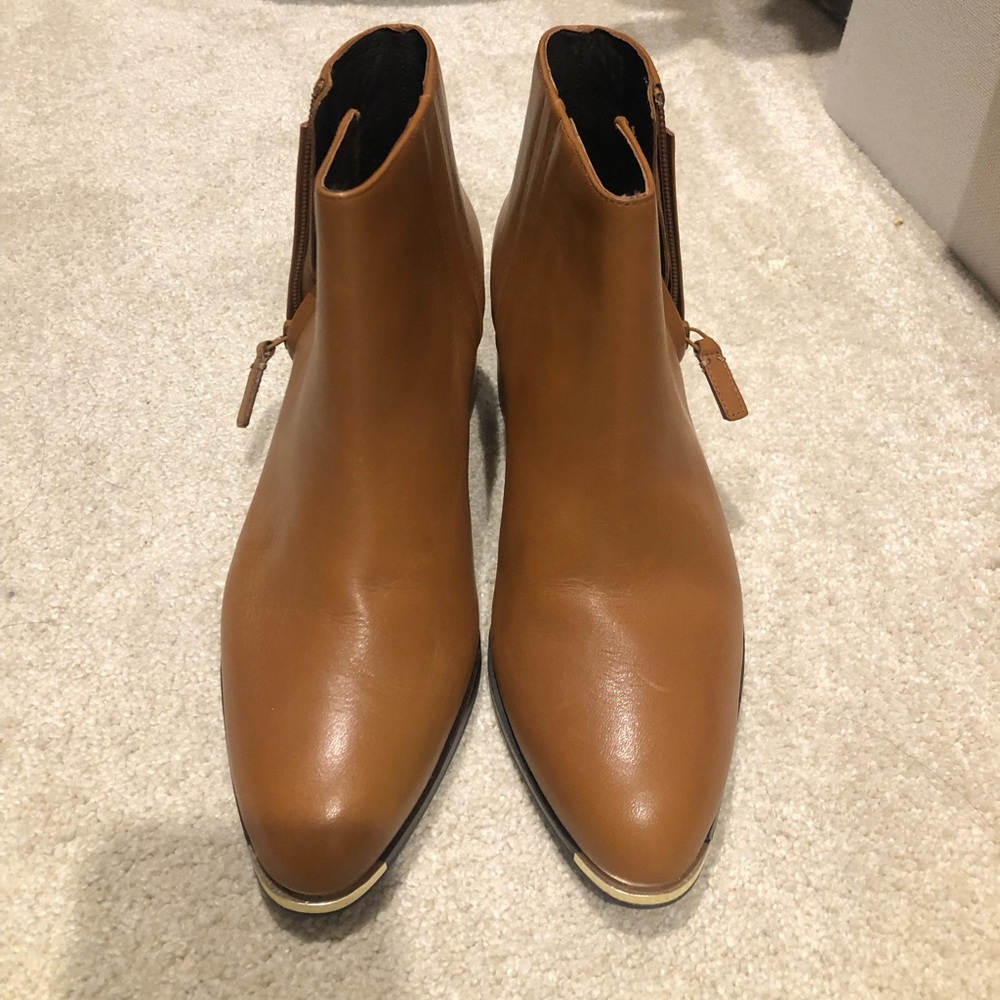 Cole Haan Booties Tan size 7.5
